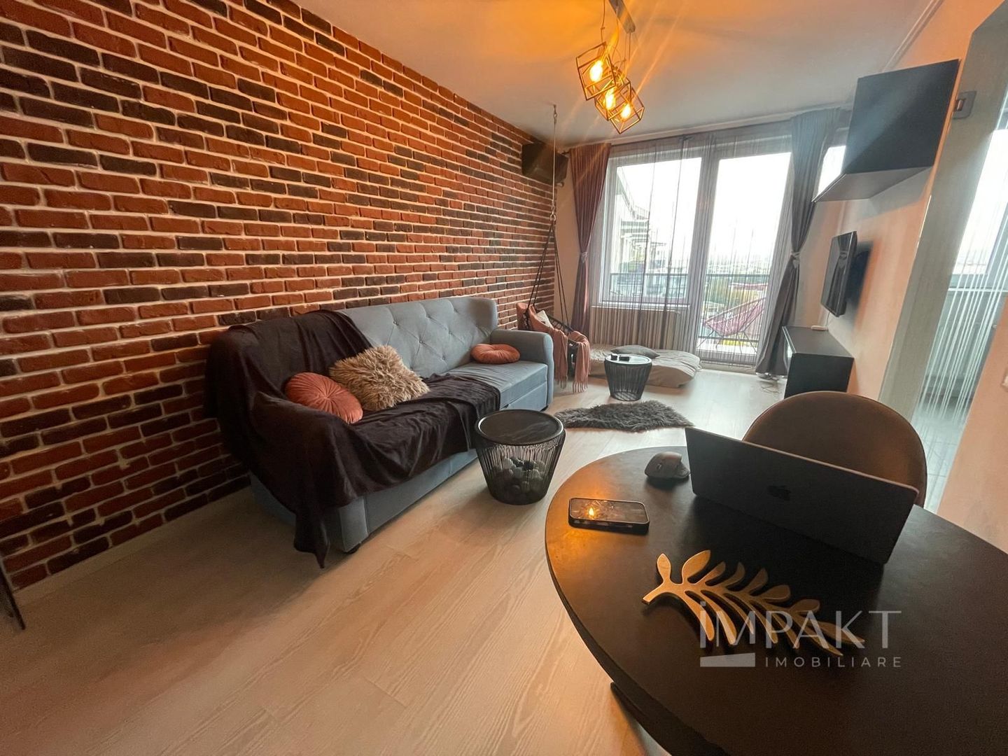 Apartament 1 camera + nisa de dormit, bucatarie separata - Poză 1