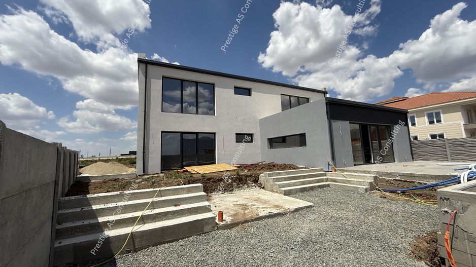 Vila moderna cu structura metalica, tehnologie NZEB si piscina | Giarmata - Poză 4