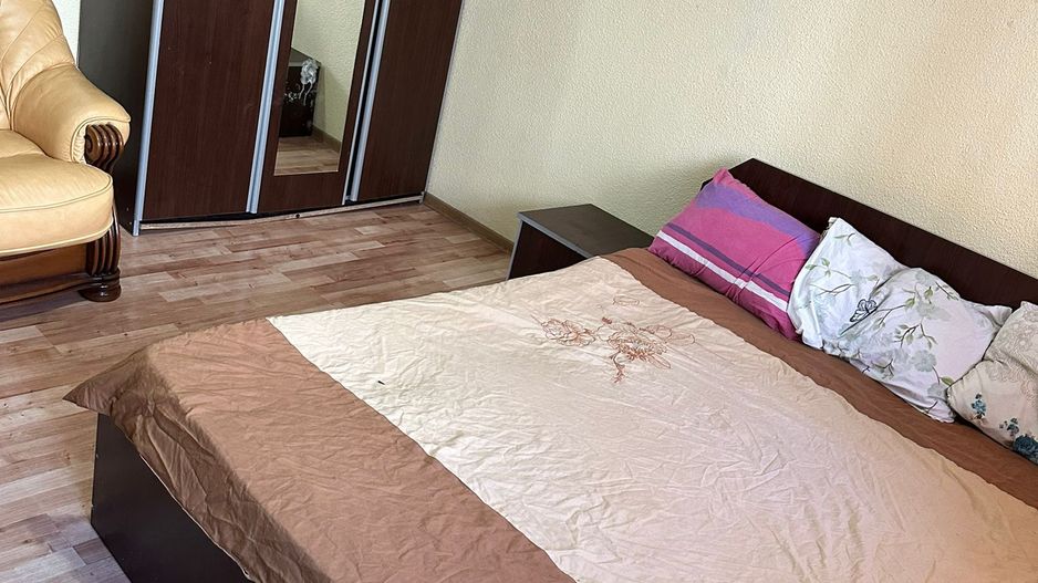 Apartament 3 camere vanzare  in Drumul Taberei - Prelungirea Ghencea - Poză 7