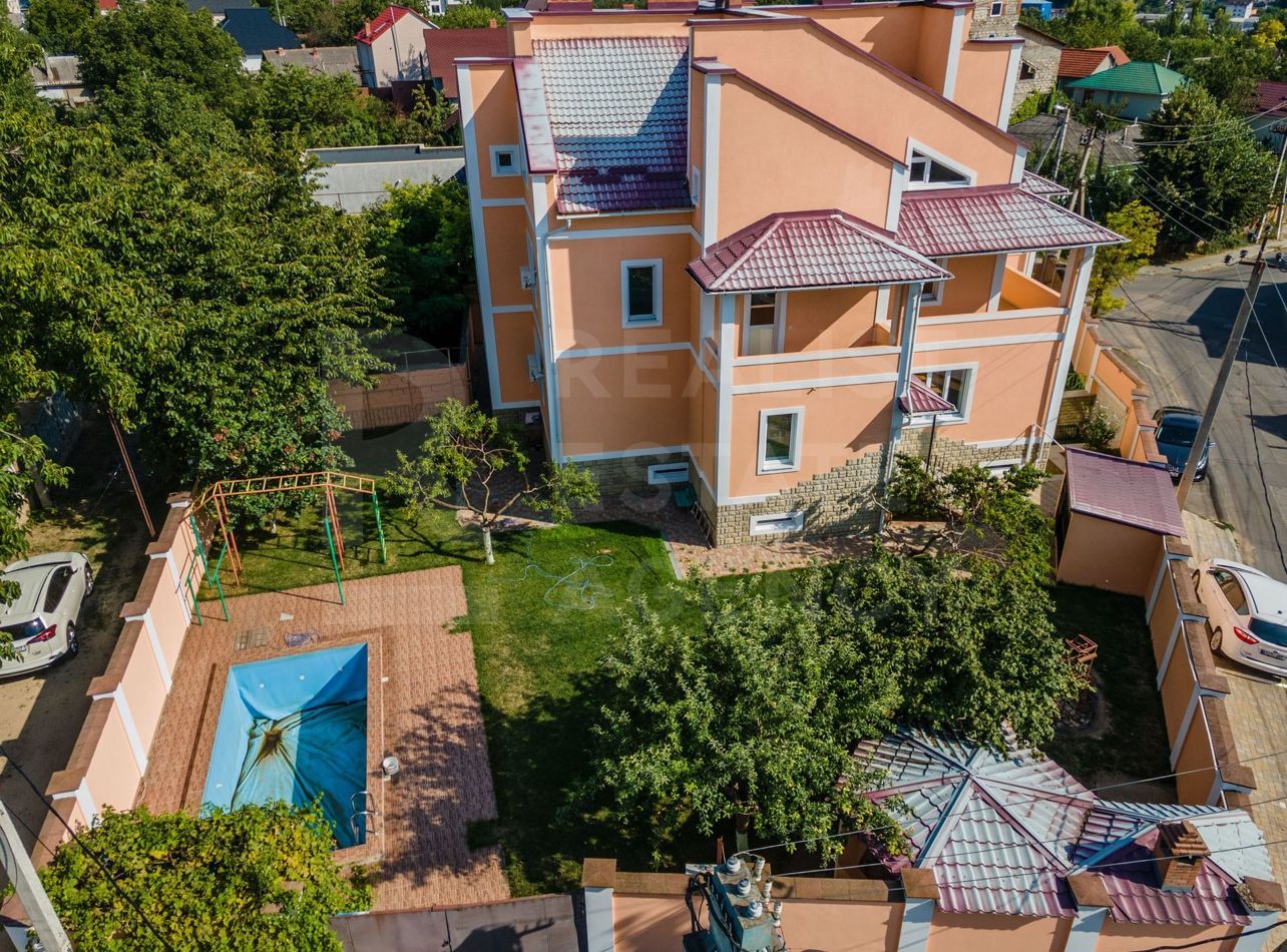Vânzare, casă, 3 nivele + 8 ari, str. Alexandru Marinescu, Buiucani - Poză 2