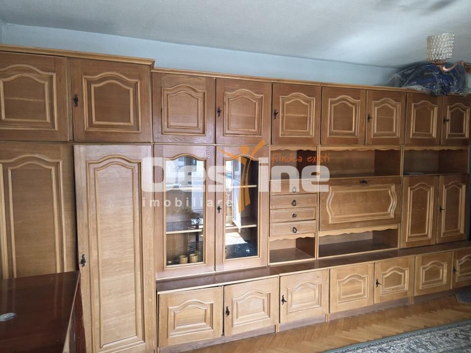 Apartament 2 camere, 2 balcoane, etaj intermediar, Bistrița - Poză 1
