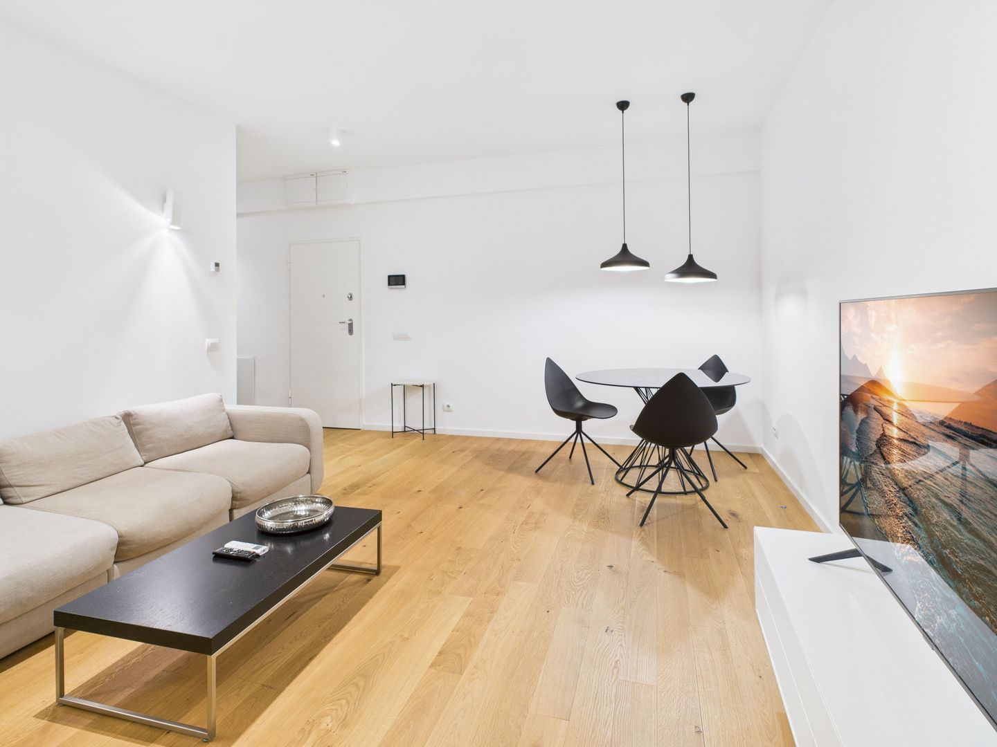 Apartament 2 camere Herăstrău-Șoseaua Nordului cu parcare inclusă - Poză 1