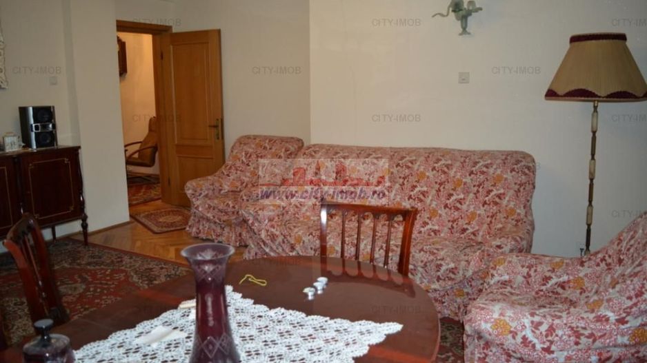 Vanzare 2 apartamente  in   VILA Drumul Sarii P + 2 - Poză 4