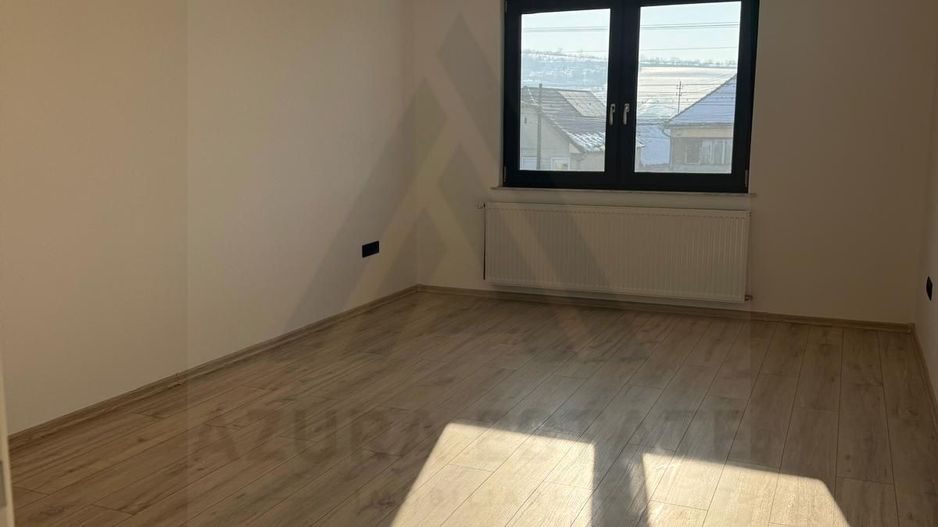 Casa moderna constructie noua 195 mp utili si 100 mp curte Sura Mare - Poză 7