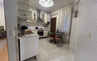 3 Camere Ultracentral 2 minute de Metrou Univestitate - Poză 8