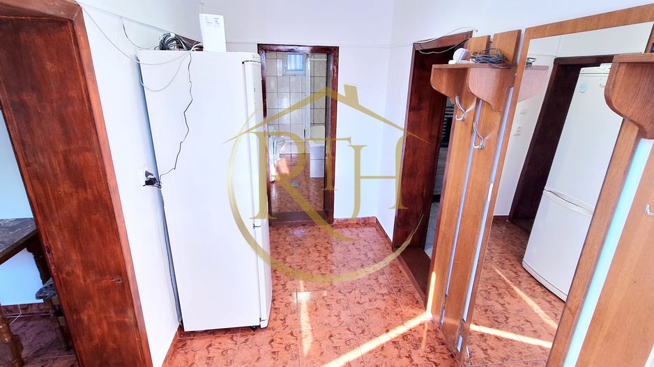 Oferim spre inchiriere casa spatioasa cu 2 camere, Zona Soarelui,cartier privat - Poză 13