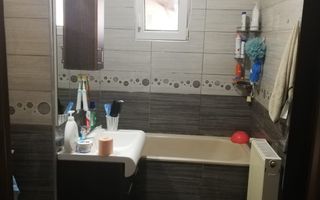 ageuropa.ro vinde ap 3 cam DECOMANDATE în Carpați 2 la etajul 4. - Poză 5