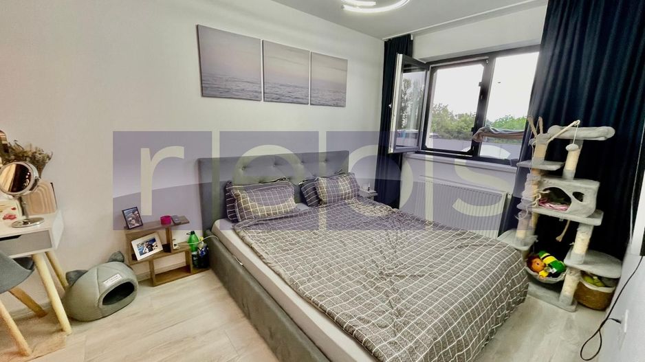 VANZARE APARTAMENT  2 CAMERE 50MP MOBILAT COMPLETE HILS PALLADY PARCARE INCLUS - Poză 4