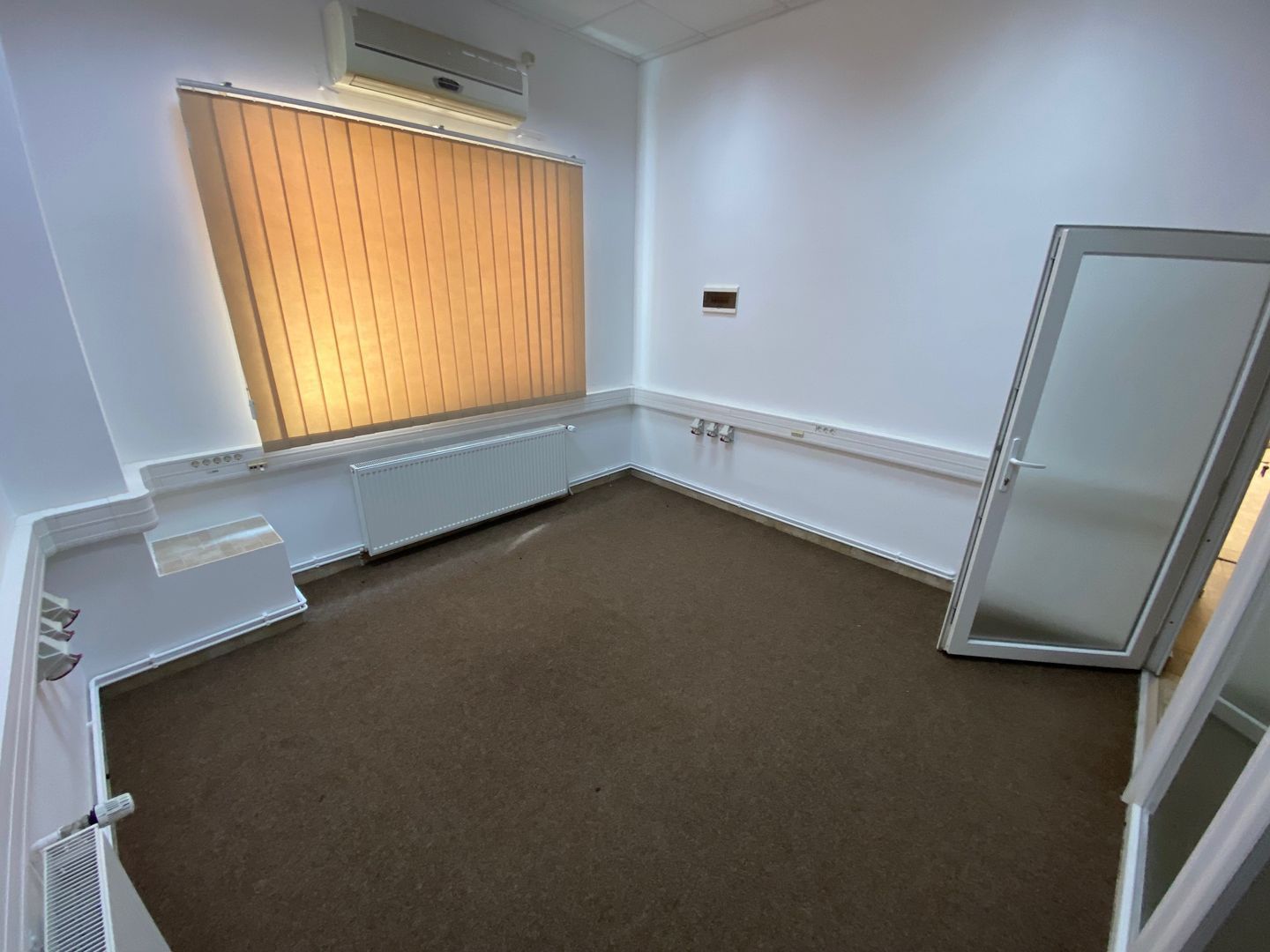 Cladire de birouri zona Olimpia Stadion  suprafață 1.100 mp - Poză 27