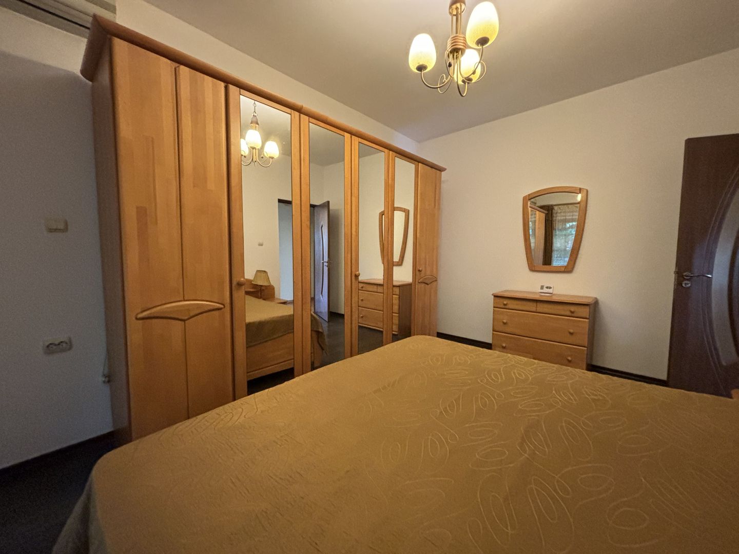 APARTAMENT 3 CAMERE | 80MP | TERASA 44MP - Poză 6