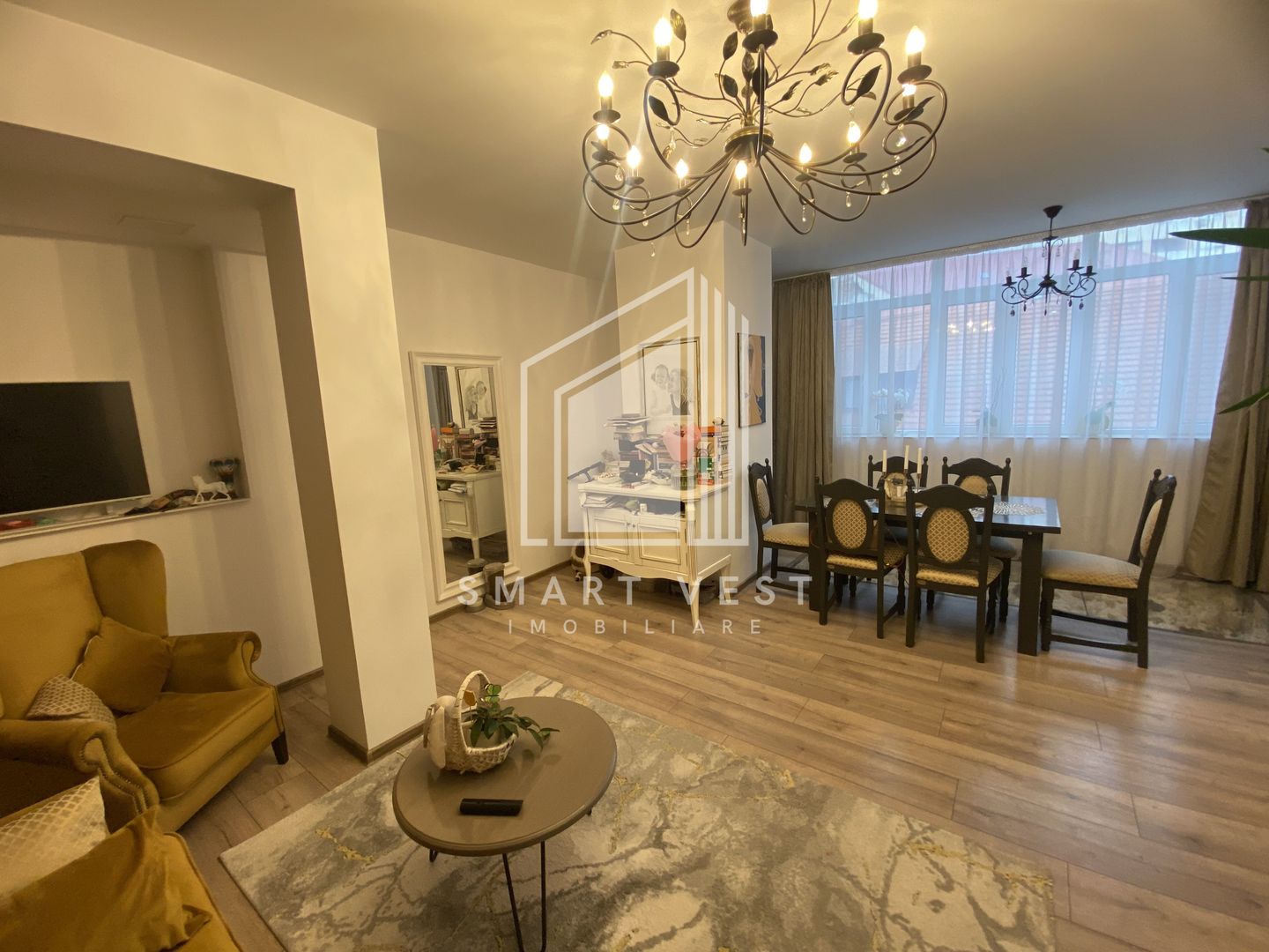 Apartament cu 4 camere | Etaj 1 | Zona ultracentrala. - Poză 2
