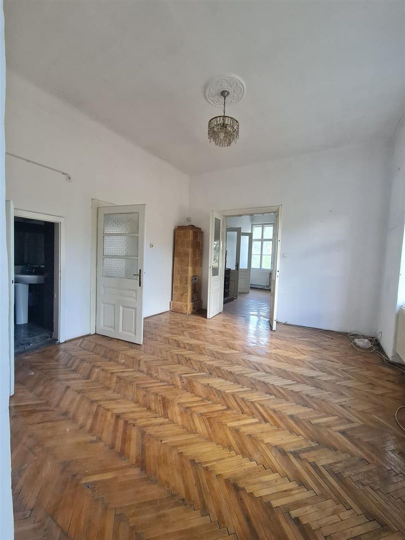 Casa Oradea Magheru D+P 450 mp utili 500 mp teren - Poză 8
