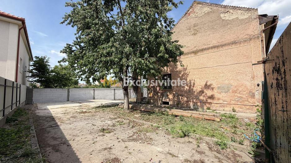 Casă de renovat cu teren 557 mp, central Str. Gh. Barițiu - Carei - Poză 4