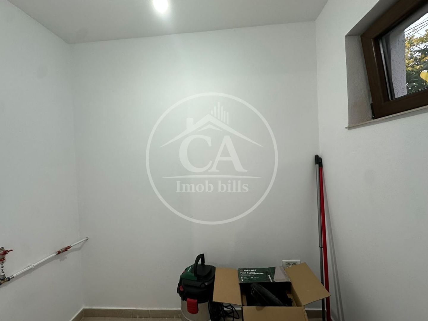 Casa de vanzare cu 3 camere in zona Valenta, Oradea - Poză 12