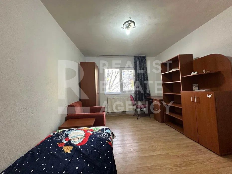 Vânzare, garsonieră în zona Militari Residence - Poză 3