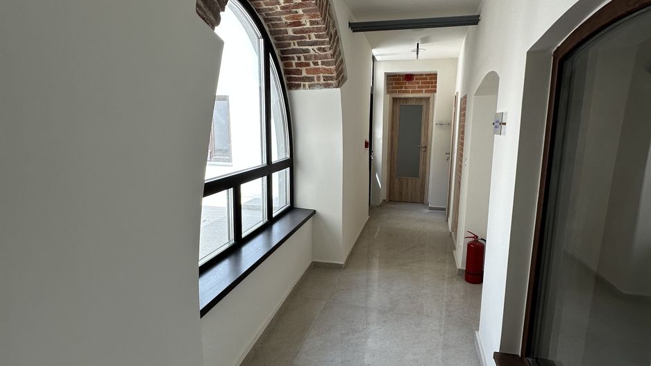 Spatii de birouri Ultracentral suprafață  de 67.6  mp - Poză 7