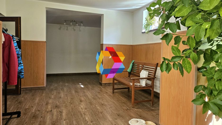 Casă plus Spațiu comercial  741 mp, Teren 906 mp Brasov - zona Blumana - Poză 14