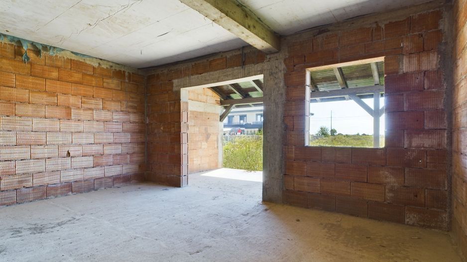 Duplex în Moșnița Nouă, în spate la Castel - Poză 12