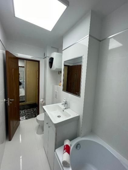 Garsonieră decomandată,renovată,aer condiționat,spațioasă, Vitan - Poză 13