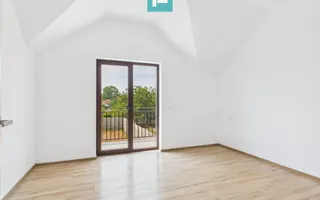 Duplex luminos 101 mp utili, teren 350mp în Covaci - Poză 21