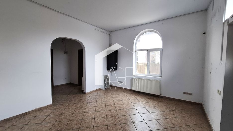 Casa cu 4 camere, zona Central - Poză 4