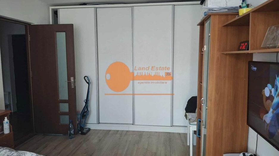 Apartament 3 camere | centrală proprie | Tei - Poză 1