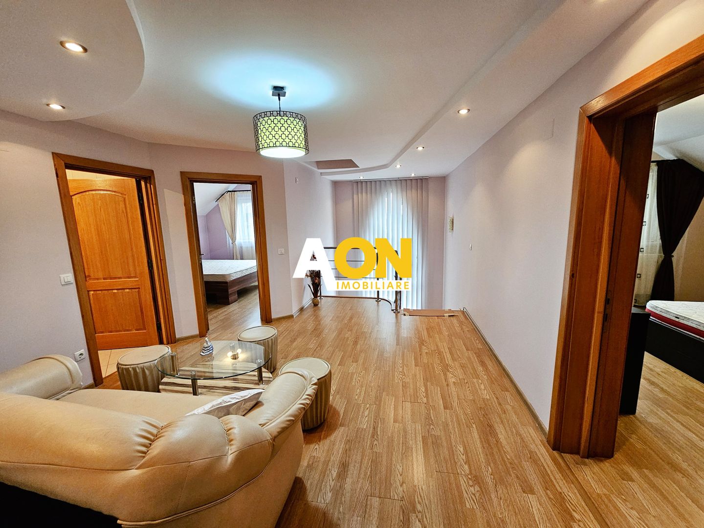 Casa 5 camere 561 mp teren la asfalt toate utilitatile Cetate - Poză 10