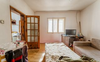 Apartament cu 3 camere Pârneava - Poză 5