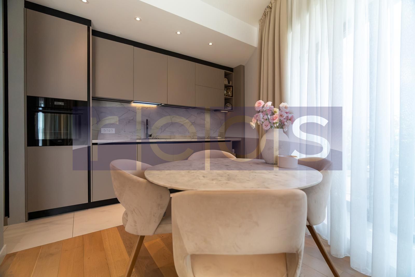 VANZARE APARTAMENT 3 CAMERE 100MP | ONE VERDI | ULTRAFINISAT | PARCARE - Poză 6