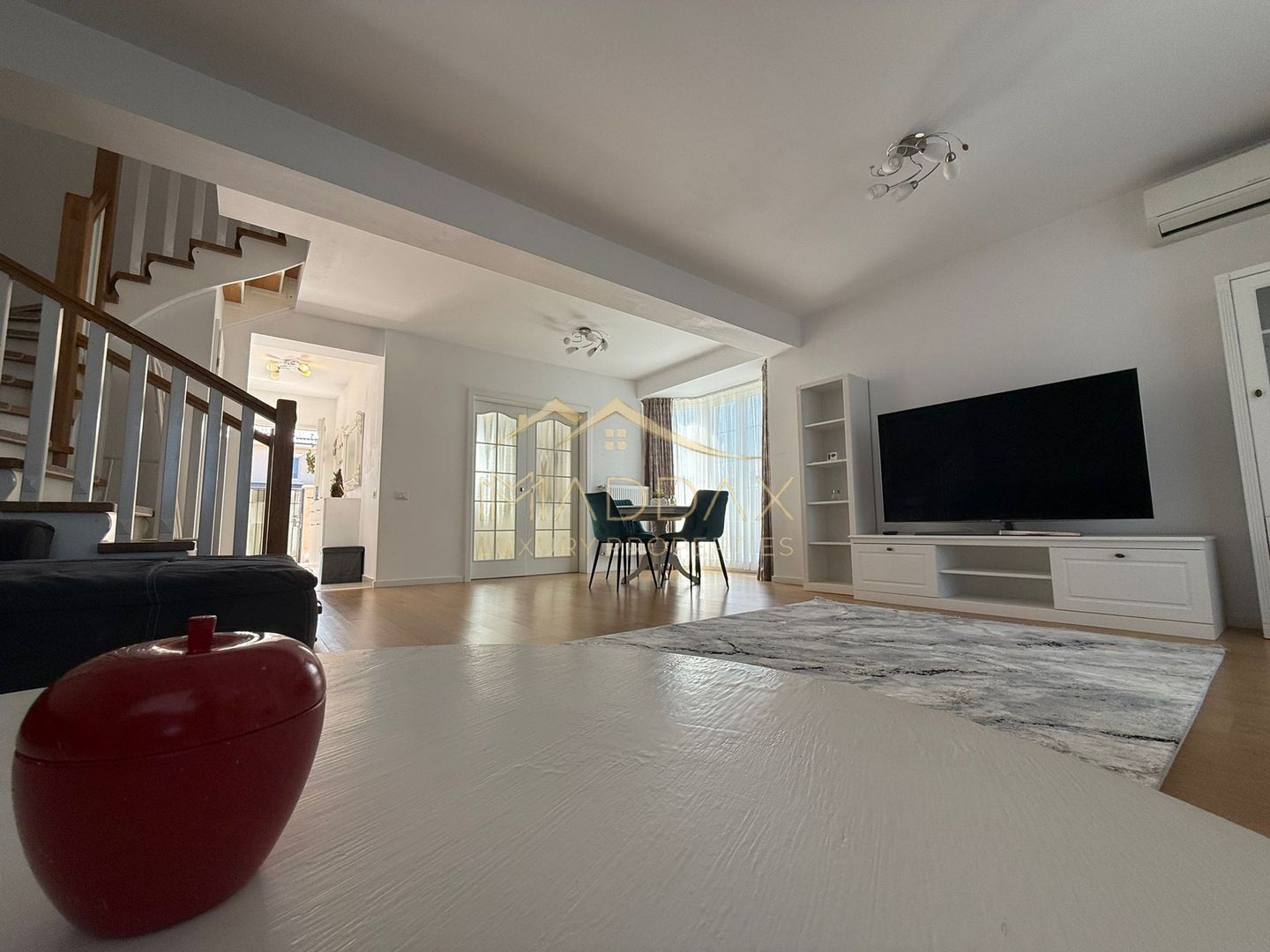 Vila duplex**Modernă** 4 Camere *132mp* / 2 Locuri parcare // CORBEANCA - Poză 2