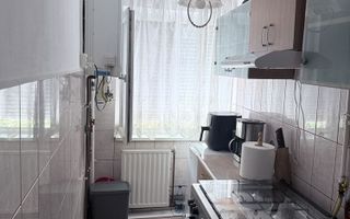 2 cam Cetatii-Gh Lazar parter centrala proprie - Poză 3