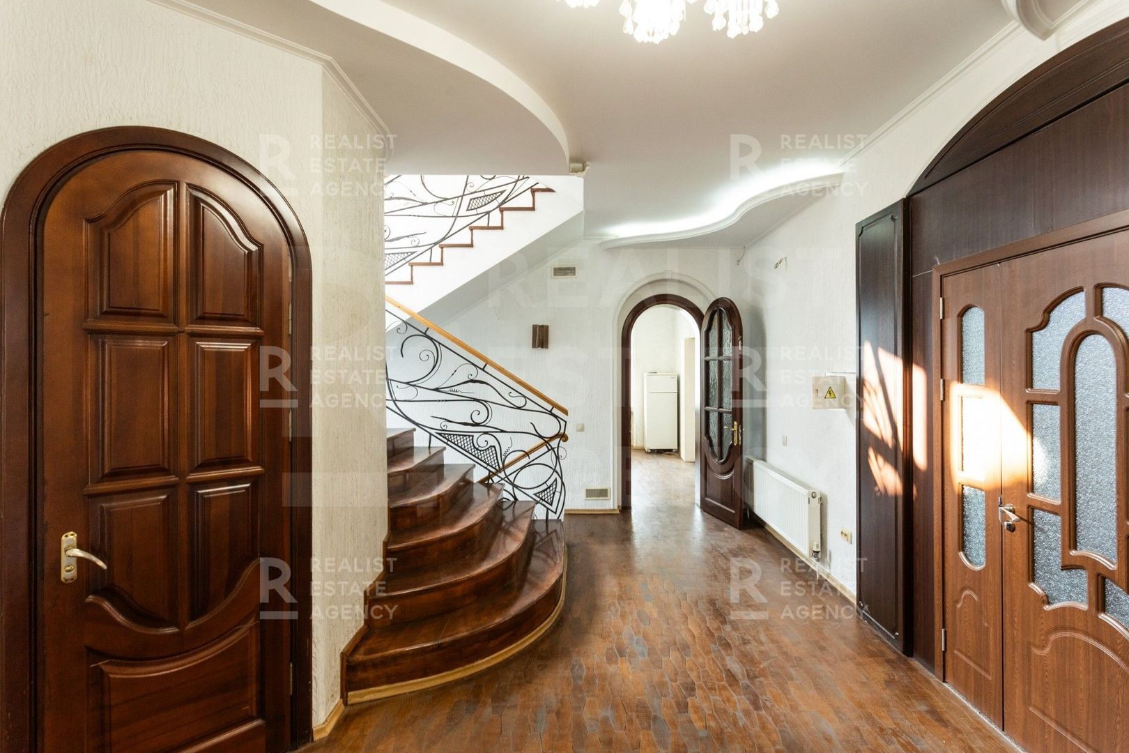 Chirie, oficiu, 4 nivele, 11 odăi, str. Mazililor, Botanica - Poză 24