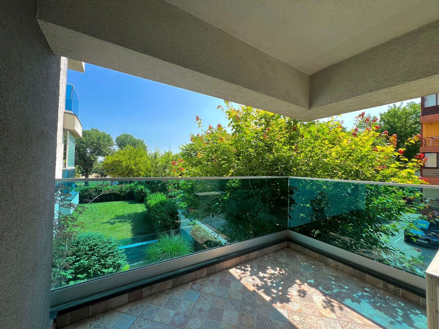 Inchiriere apartament Floreasca Residence | View gradina interioara - Poză 14