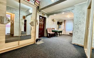 Apartament cu 4 camere, garaj și boxă în zona centrală Florești. - Poză 4