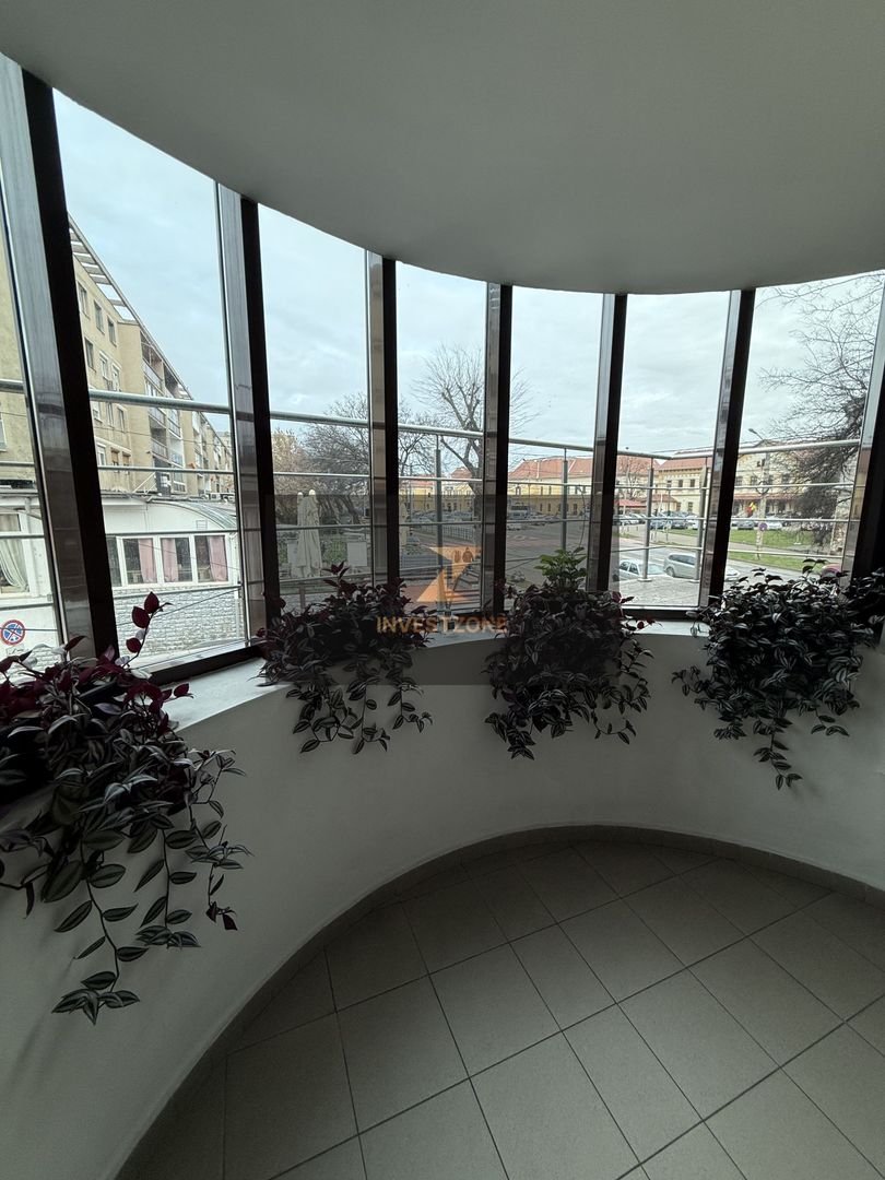 Oportunitate Oradea-cladire birouri - Poză 7
