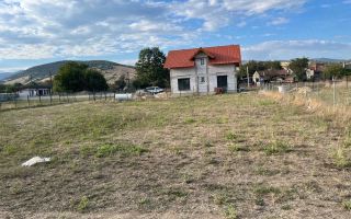 Teren Intravilan - Poză 1