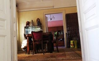 Casa cu 6 camere zona Spitalului judetean - Poză 1