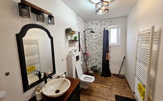 Casa noua, 6 camere, 2763 mp teren, comuna Vintu de Jos - Poză 12