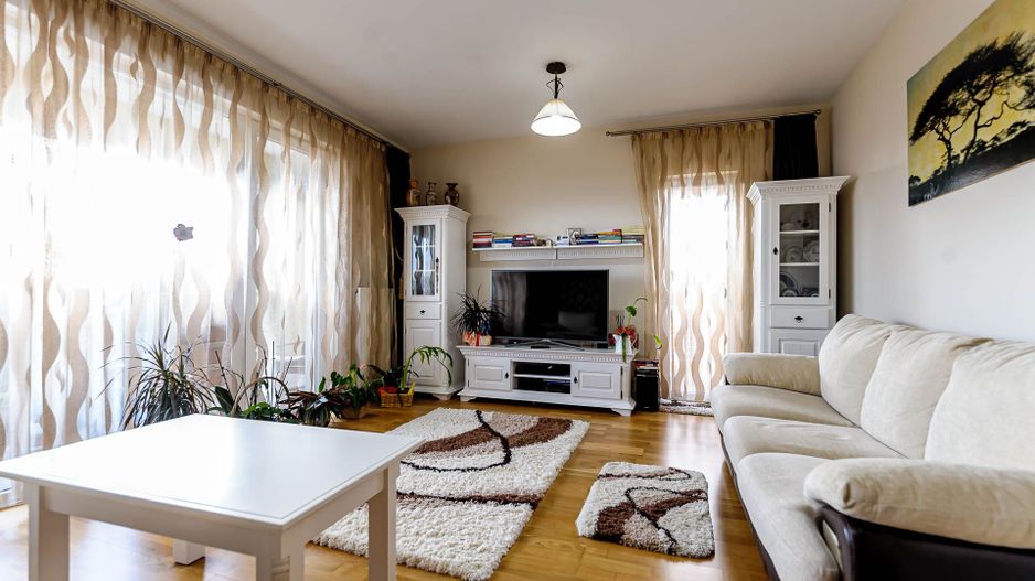 Apartament finisat si mobilat în bloc nou Micalaca, Urbana  zona 300. - Poză 2