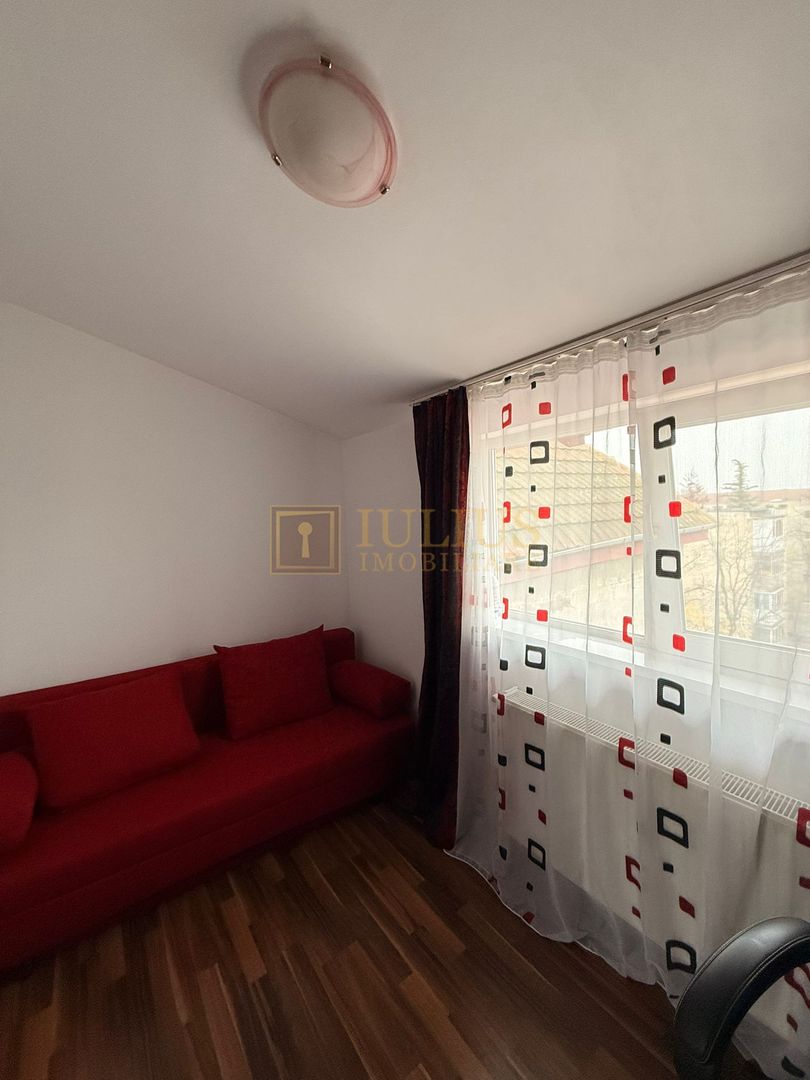 3 camere, zona centrala, centrala proprie, ideal pentru studenti, familie - Poză 13
