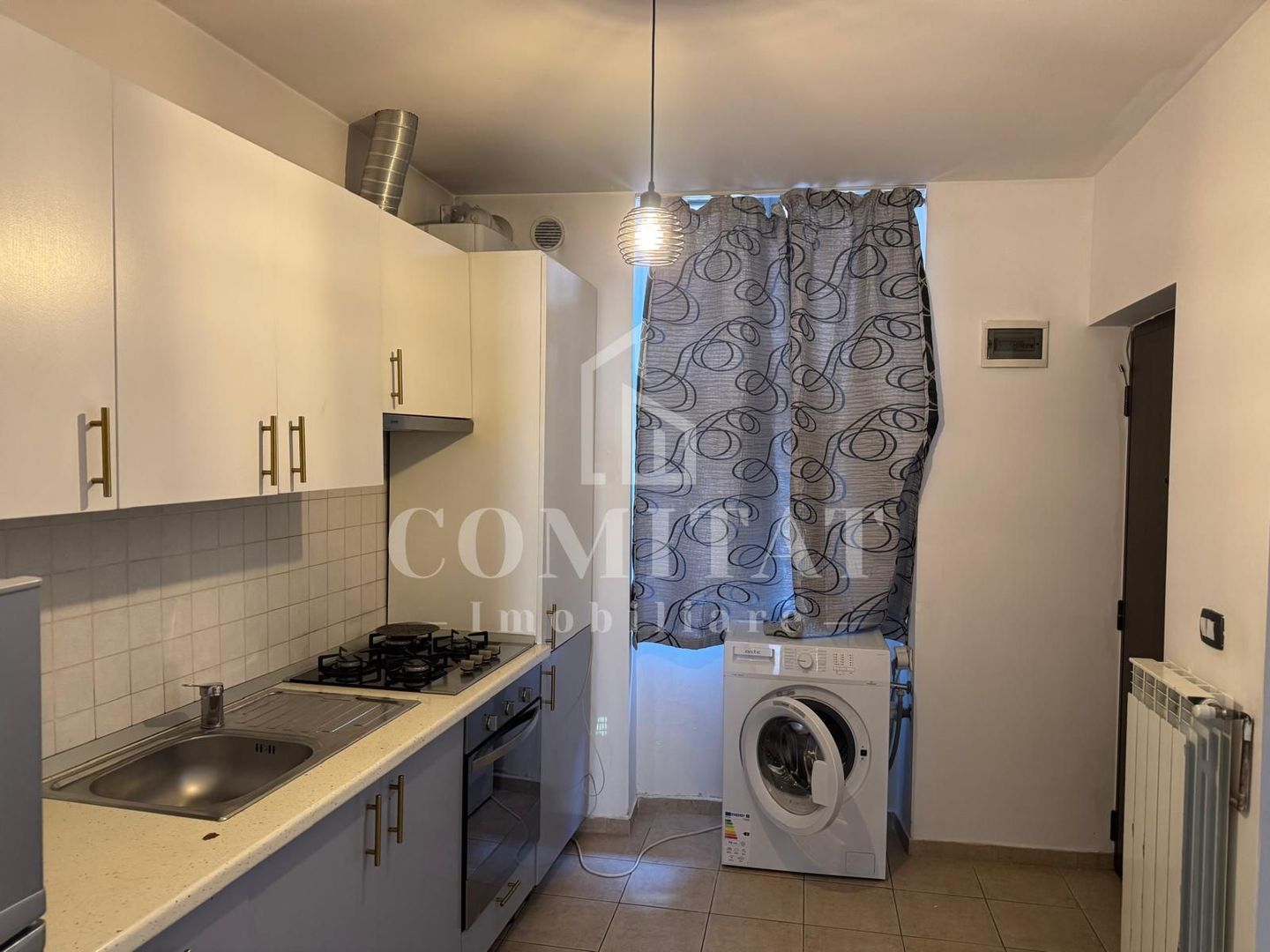Garsonieră modernă în zonă centrală | Nișă de dormit - Poză 10