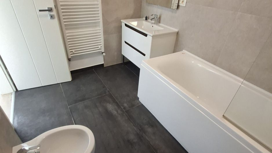 Apartament lux cu 3 camere de vanzare în zona Elisabetin - Poză 43