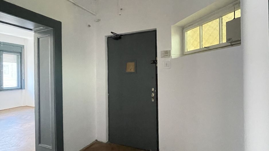 Apartament cu farmec istoric, 120 mp, în inima Clujului – Strada Eroilor - Poză 13