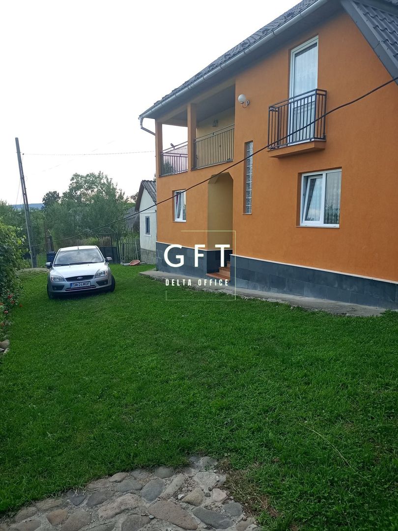 Casa de vanzare in Piatra com. Chiuza cu teren de 30Ari. - Poză 1