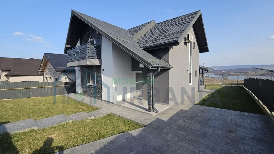 Casă modernă P+M, vedere lac Ciurbești, certificat energetic A - Poză 2