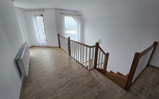 Casă spațioasă la 650000 de euro I Volovăț - Poză 11