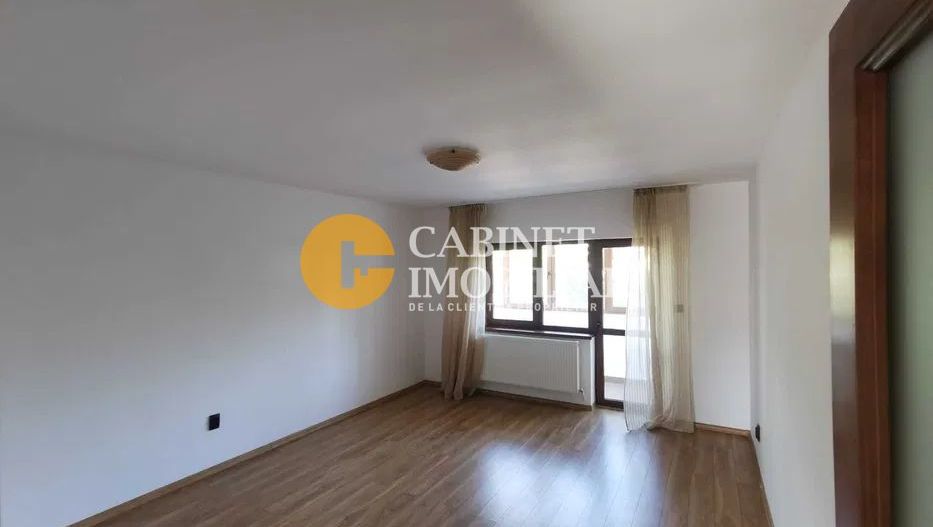 VISANI - 3 CAMERE DECOMANDAT - ETAJUL 1  + 2 LOCURI PARCARE - Poză 3