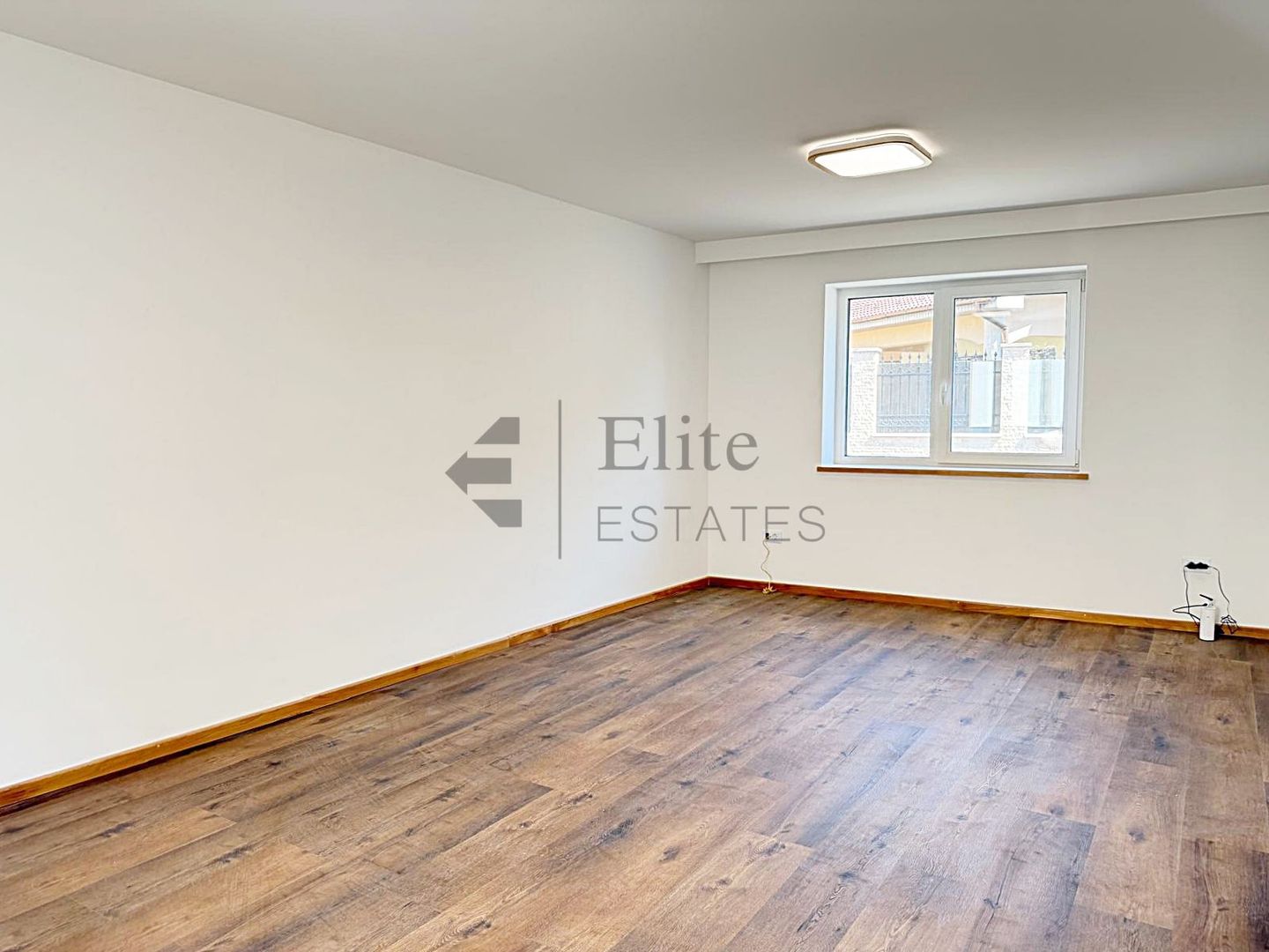 Casa noua singura in curte, ultracentral in Oradea - Poză 3