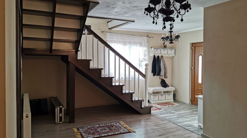 Ag EUROPA vinde casa NOUA 350mp în Odoreu cu 6 cam teren 9ari. - Poză 6