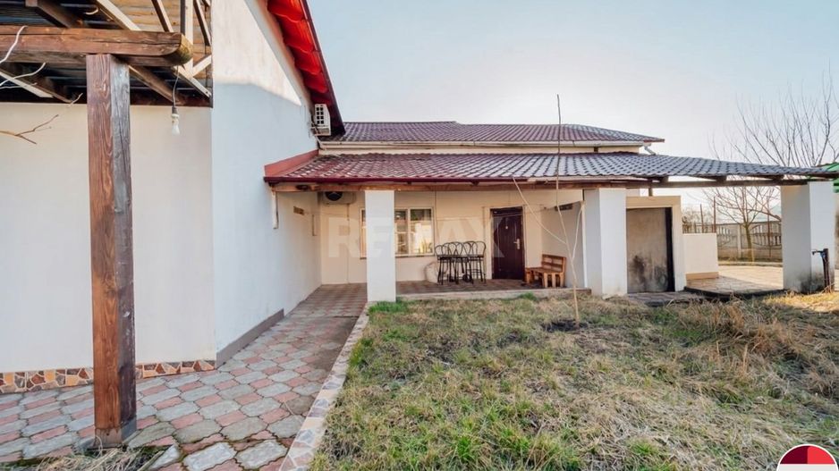 Casă de vânzare, Obileni, Hîncești ,185 m² ,16 ari, 2 garaje - Poză 21